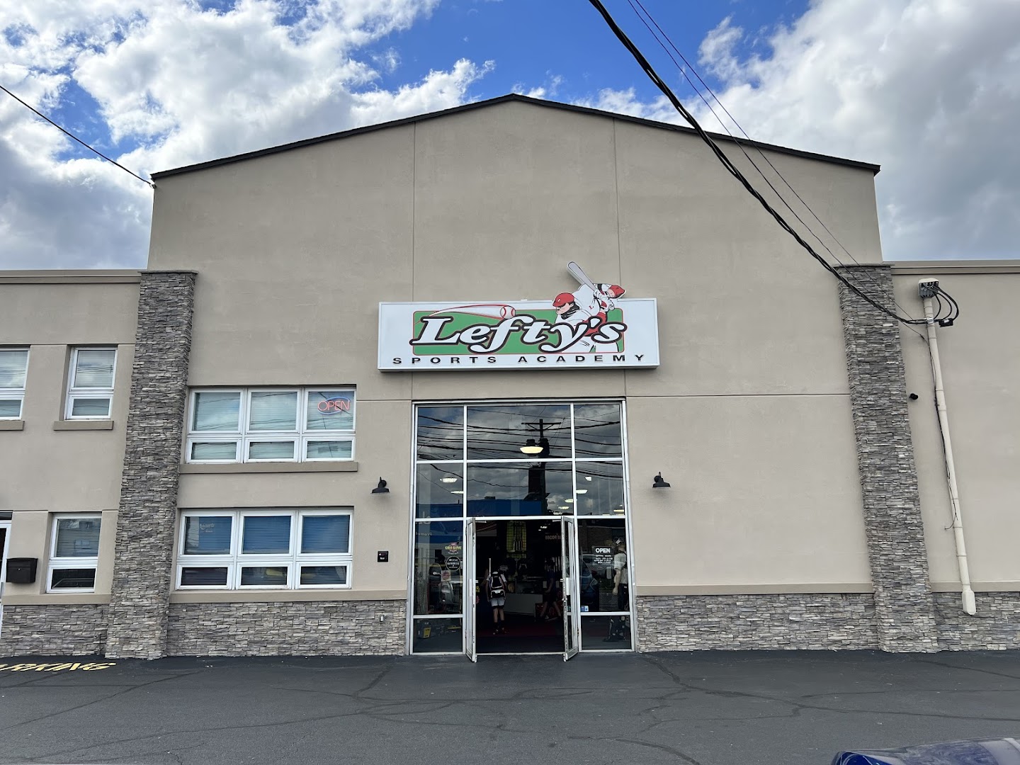 Lefty's Sports Academy