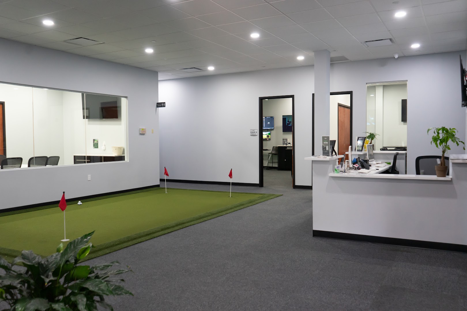 GolfCave in New Providence, NJ